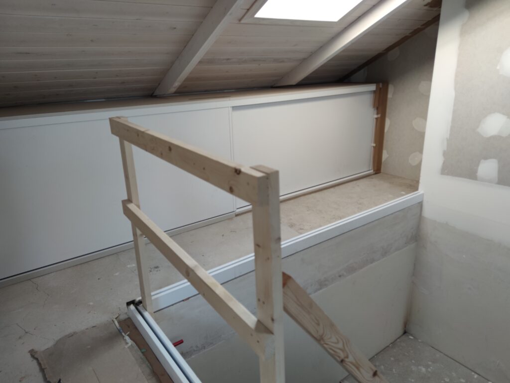 Forrado de vigas y techos en madera para un espacio único