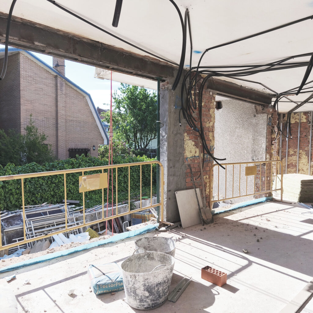 Apertura de grandes huecos mediante refuerzos estructurales